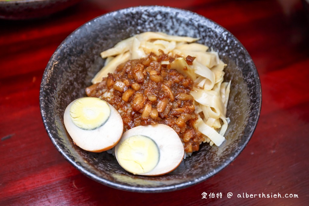 給麵子．桃園美食小吃（XO醬系列必點，辣醬也是一絕必添加） @愛伯特