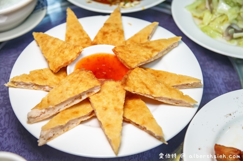 光復雲仙小館雲南料理．桃園平鎮美食（龍岡忠貞市場美食，過橋米線，紫米粑粑，雲南大薄片很推） @愛伯特