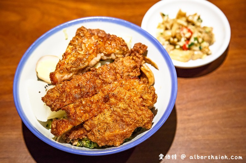 厚道飲食店．龜山林口長庚美食（排骨飯厚實好吃湯品小菜有誠意） @愛伯特