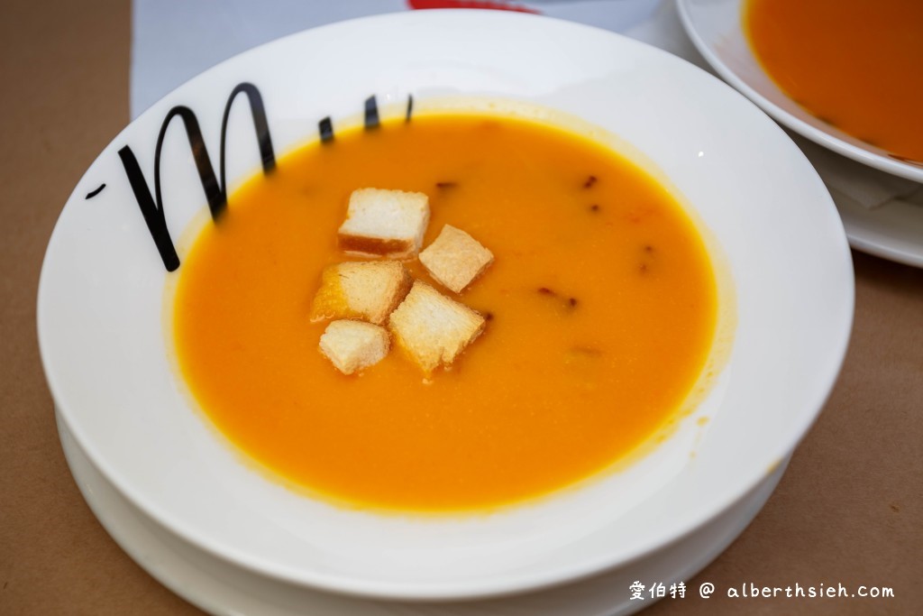 桃園中壢美食．KISS CRAB紅唇蟹（手抓海鮮+炙燒頂級牛排雙重頂級爽受，讓你吃爽爽） @愛伯特