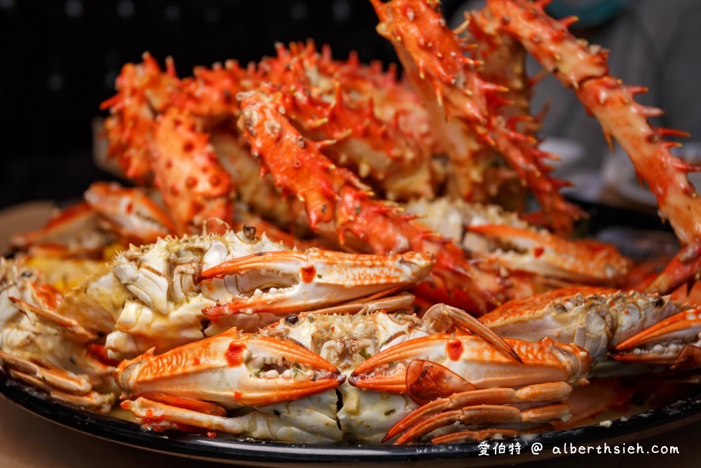 桃園中壢美食．KISS CRAB紅唇蟹（手抓海鮮+炙燒頂級牛排雙重頂級爽受，讓你吃爽爽） @愛伯特