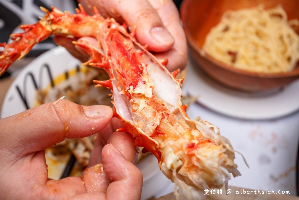 桃園中壢美食．KISS CRAB紅唇蟹（手抓海鮮+炙燒頂級牛排雙重頂級爽受，讓你吃爽爽） @愛伯特