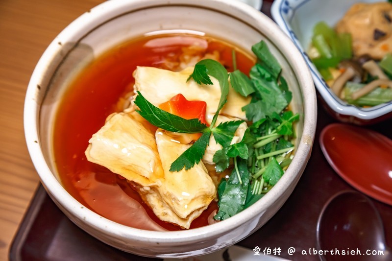 京都嵐山美食．嵯峨豆腐稻（清淡優雅且樸實的湯豆腐料理） @愛伯特