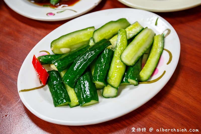 賴新魁麵館．苗栗三義美食（韭菜給的超多，餛飩紮實板條軟Q但偏油） @愛伯特