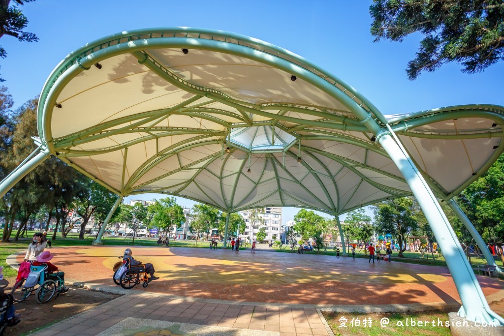 桃園中壢景點．龍岡森林公園（兒童遊樂區、大草原、樹木、乾淨的空氣，適合全家出遊的好去處） @愛伯特