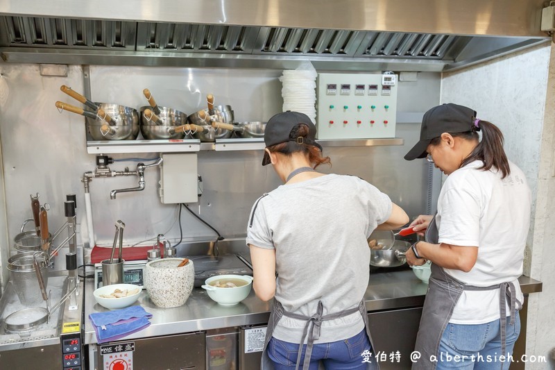 中壢湯品龍涎居雞膳食坊（暖心又暖胃個人燉雞養生補湯，六種湯品以及優惠套餐任你搭） @愛伯特