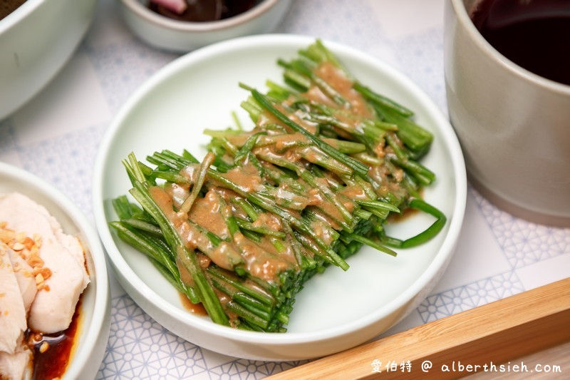 中壢湯品龍涎居雞膳食坊（暖心又暖胃個人燉雞養生補湯，六種湯品以及優惠套餐任你搭） @愛伯特