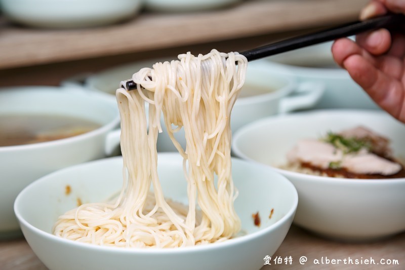 中壢湯品龍涎居雞膳食坊（暖心又暖胃個人燉雞養生補湯，六種湯品以及優惠套餐任你搭） @愛伯特