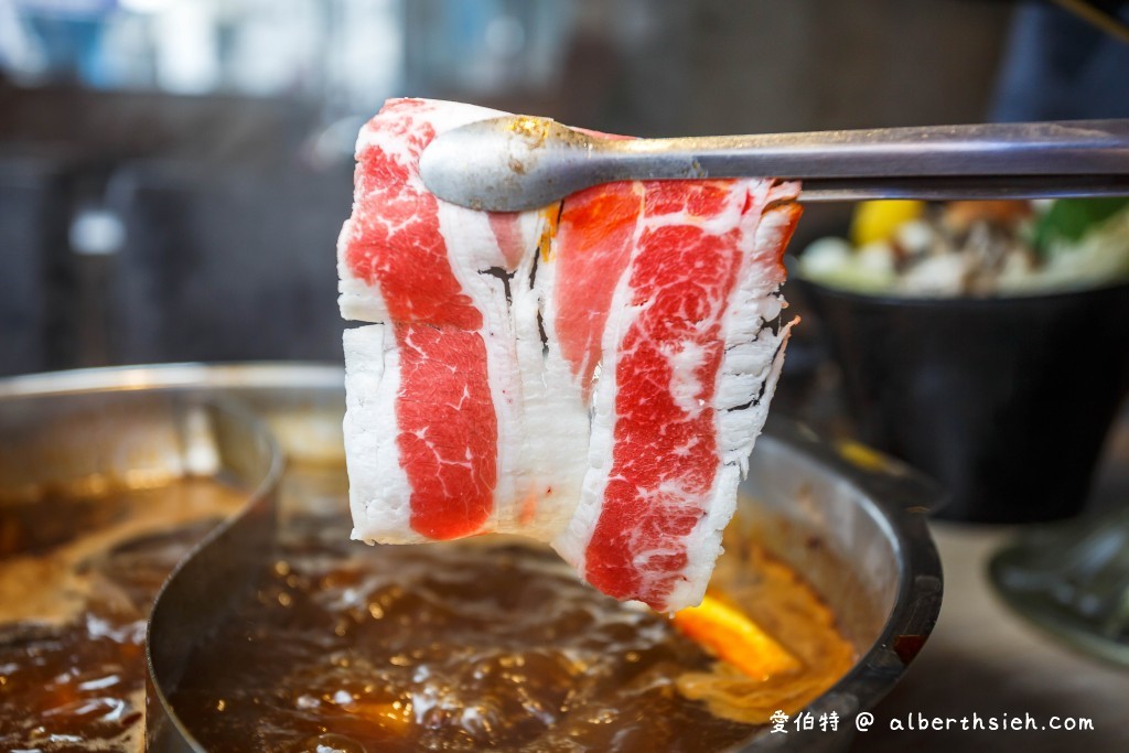 桃園火鍋美食．麻六味鍋物（100盎司地獄麻辣大胃王，肉肉控必看必吃） @愛伯特