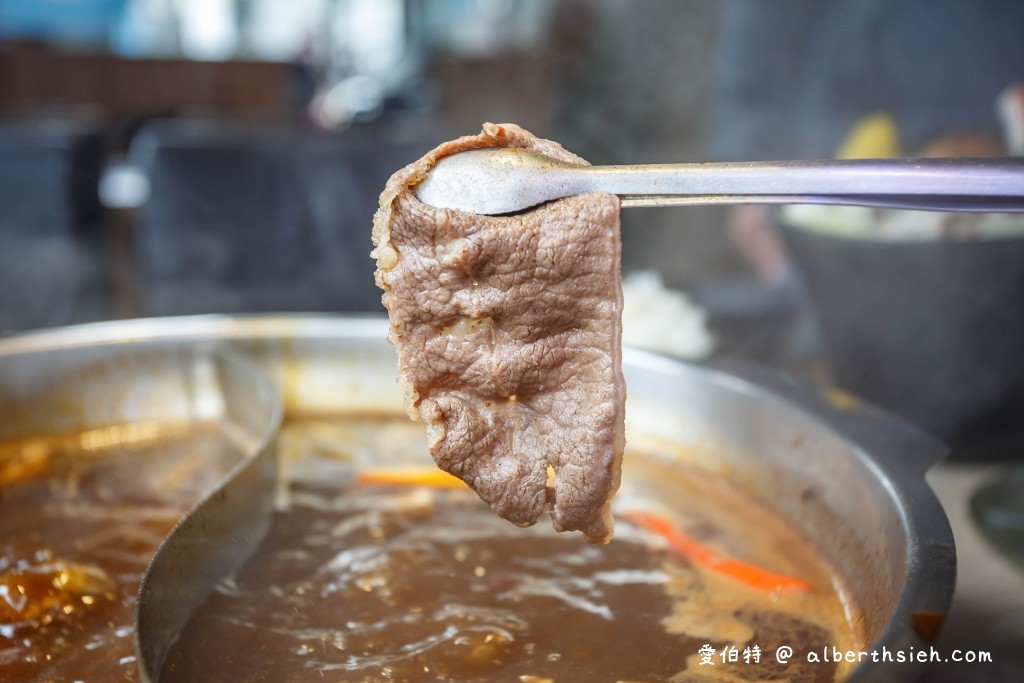 桃園火鍋美食．麻六味鍋物（100盎司地獄麻辣大胃王，肉肉控必看必吃） @愛伯特