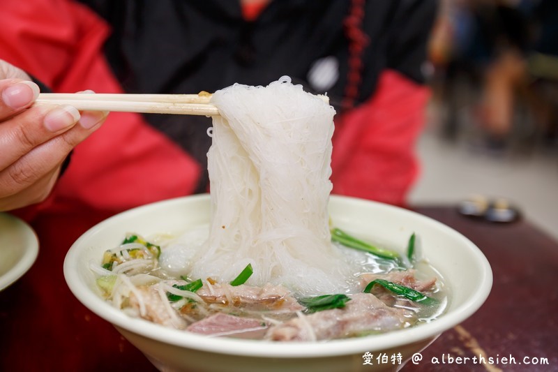 蘆竹南崁許記好吃鵝肉（騎樓攤位變成店面的深夜美食小吃） @愛伯特