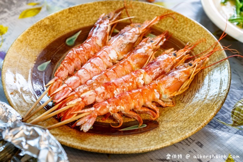 兩津烤魚．花蓮吉安美食（物美價廉的民宅無菜單料理） @愛伯特