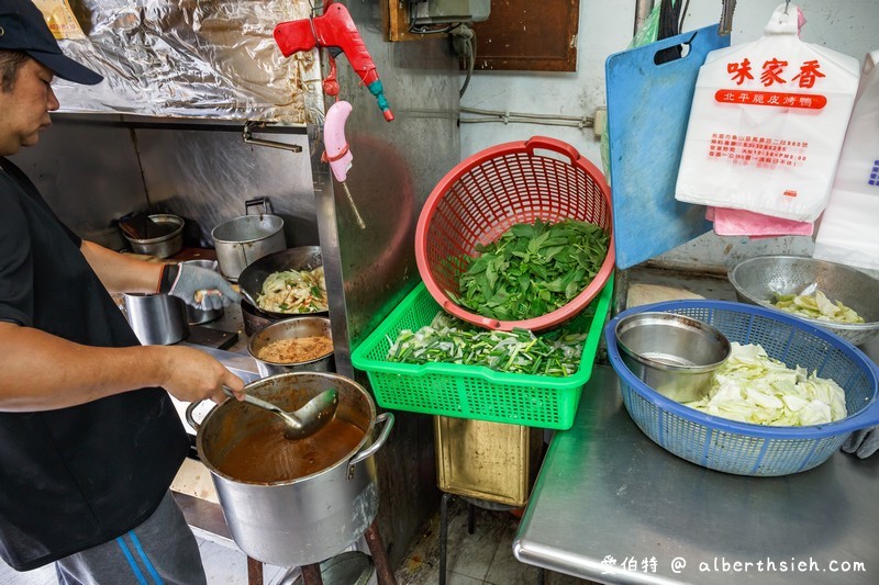 家香北平脆皮烤鴨．桃園龜山美食（皮脆鴨肉多汁不柴，熱炒夾餅都好吃） @愛伯特