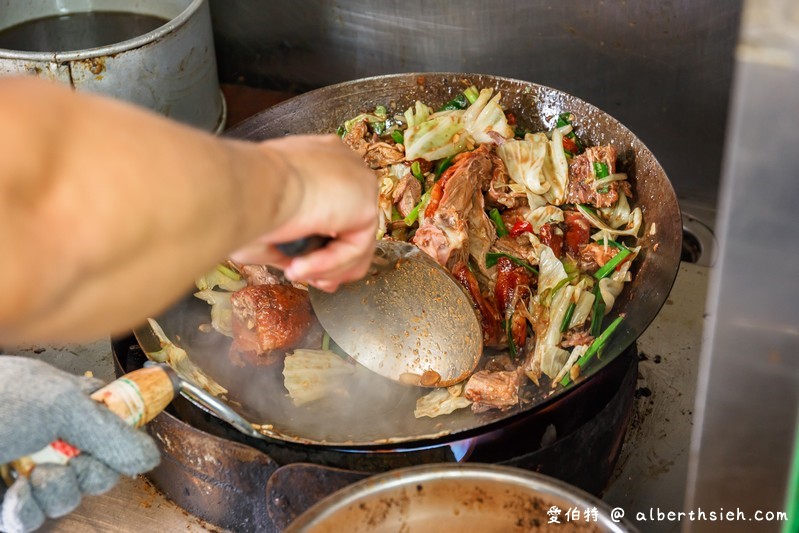 家香北平脆皮烤鴨．桃園龜山美食（皮脆鴨肉多汁不柴，熱炒夾餅都好吃） @愛伯特