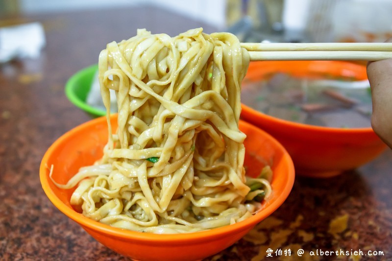 長林肉圓．台中后里美食（臭豆腐外脆內嫩，肉圓甜米漿味道讚） @愛伯特