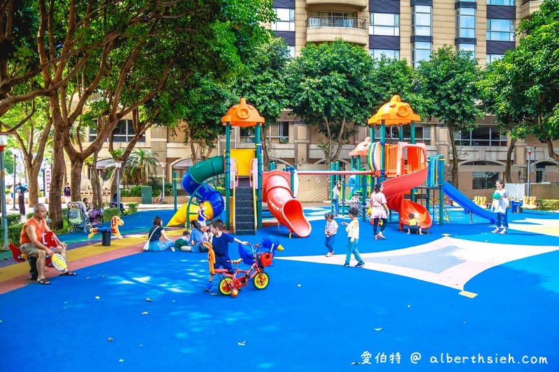 桃園同安親子公園（藝文特區旁有攀爬網溜滑梯/海盜船溜滑梯/沙坑/尿布盪鞦韆） @愛伯特