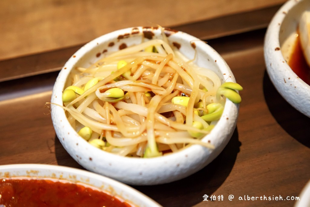 中壢旅人咖啡館．龍岡美食（有質感充滿現代與復古的文青網美咖啡廳） @愛伯特