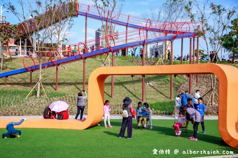 風禾公園溜滑梯．桃園免費親子景點（50公尺滾輪/六座磨石子溜滑梯/沙坑/週邊美食） @愛伯特