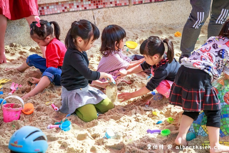 風禾公園溜滑梯．桃園免費親子景點（50公尺滾輪/六座磨石子溜滑梯/沙坑/週邊美食） @愛伯特