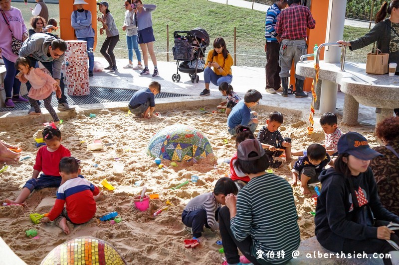 風禾公園溜滑梯．桃園免費親子景點（50公尺滾輪/六座磨石子溜滑梯/沙坑/週邊美食） @愛伯特