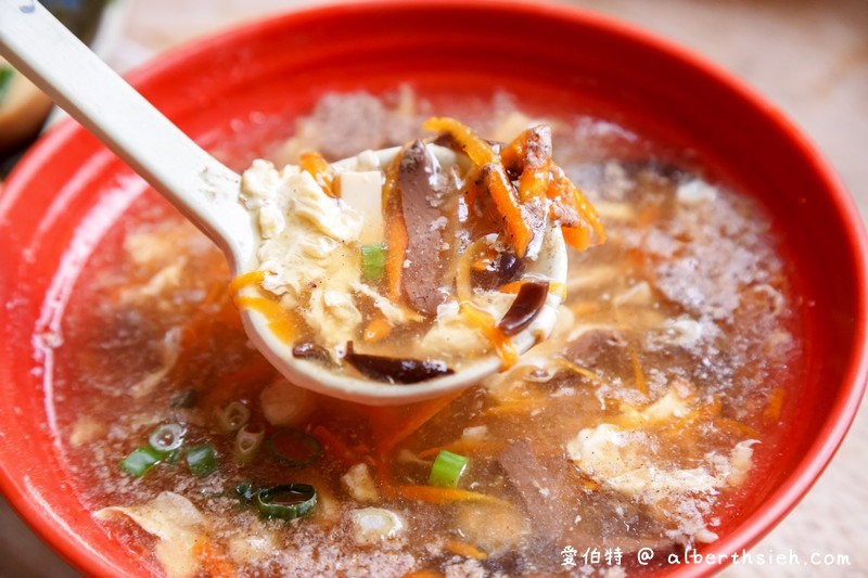 大竹楊記牛肉麵（軟嫩美味的牛肉以及滷味，來到桃園蘆竹一定要不錯過！） @愛伯特