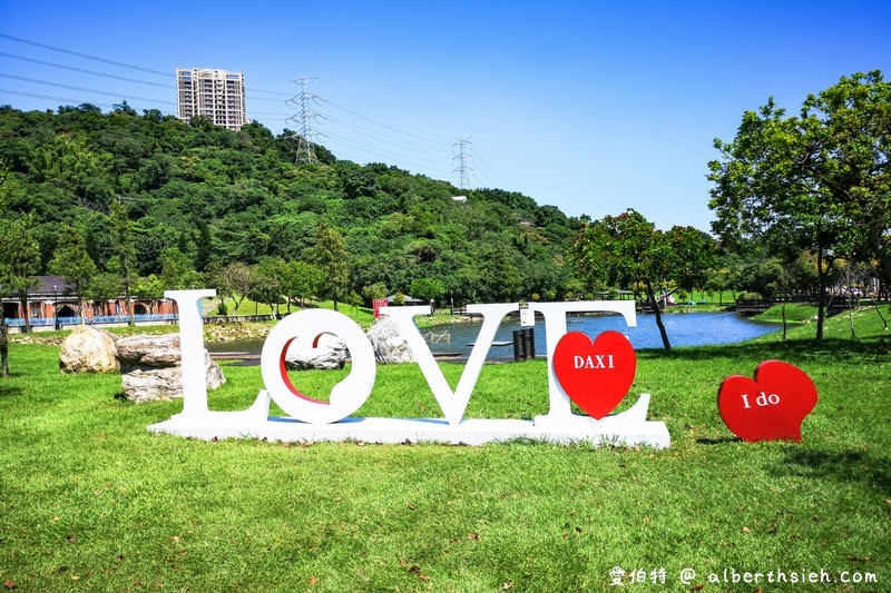 大溪河濱公園．桃園親子景點（腹地廣大的綠地公園以及共融式遊具兒童遊樂場） @愛伯特