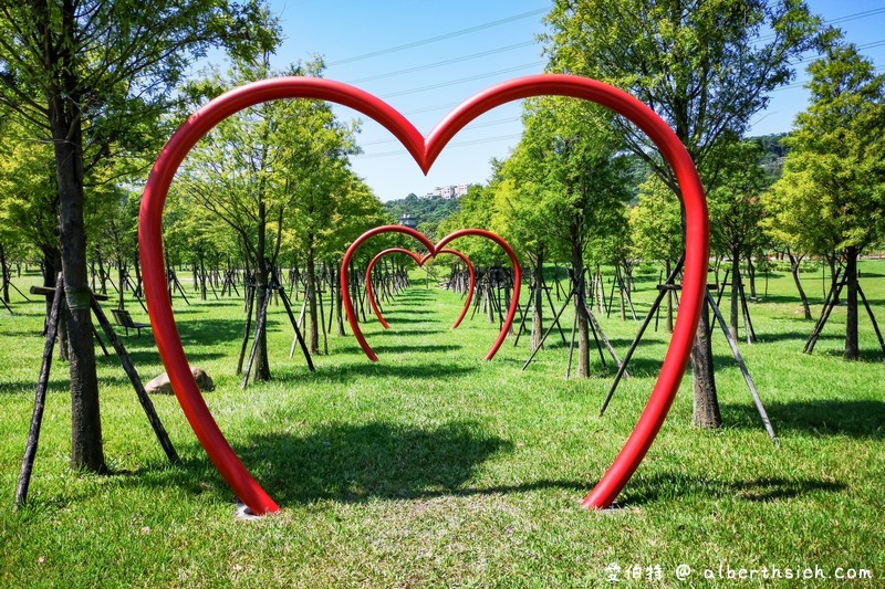 大溪河濱公園．桃園親子景點（腹地廣大的綠地公園以及共融式遊具兒童遊樂場） @愛伯特