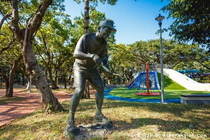 中壢親子公園．中壢藝術園區（土丘溜滑梯、旋轉陀螺、親子鞦韆、攀爬網、攀岩塊） @愛伯特