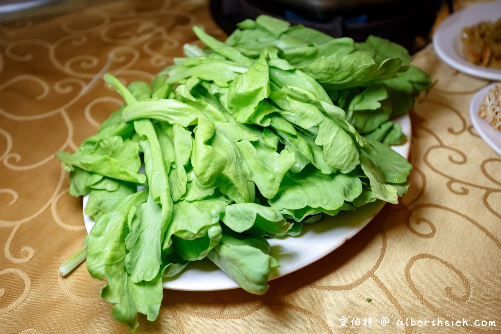 桃園平鎮美食．鎮記麻辣火鍋（麻而不辣，鴨血入味好吃，酸白菜配料多誠意十足） @愛伯特